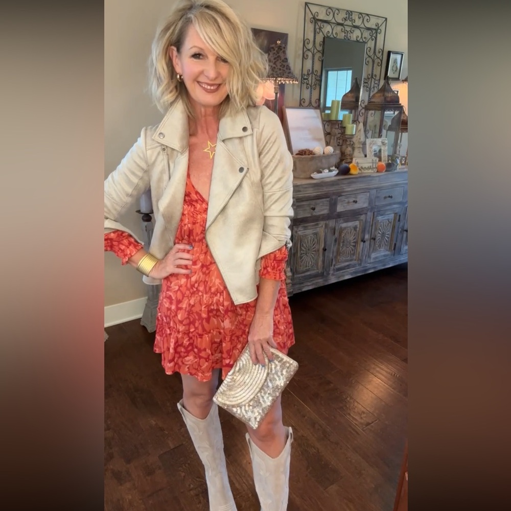 Stylish Cream Leather Bomber Jacket